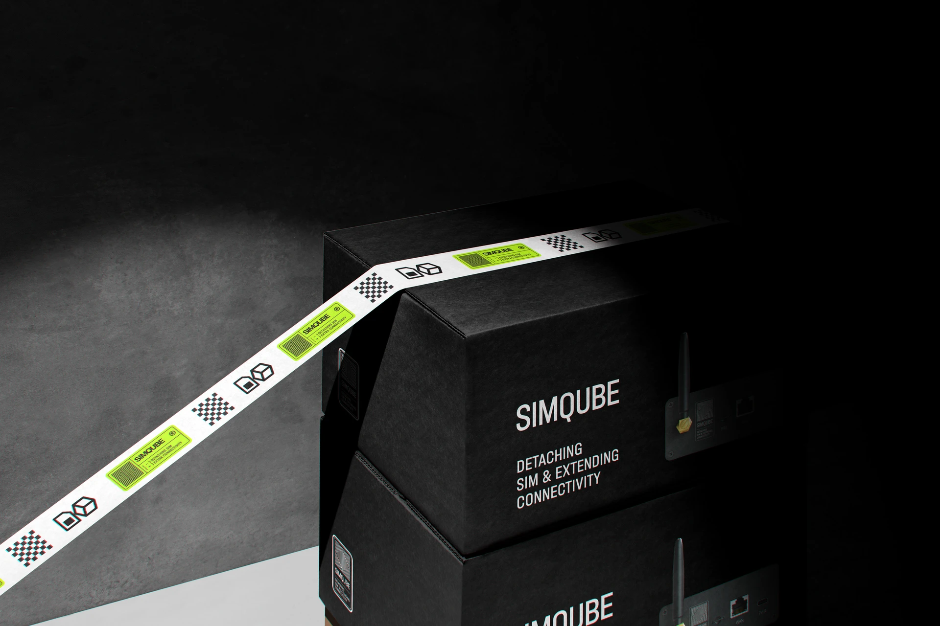 SimQube Extra Privacy GSM Hub product box